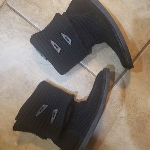 Black bear paw boots